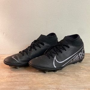Nike Mercurial Superfly 7 Club MG ‘Black Metallic Cool Grey’ soccer cleats